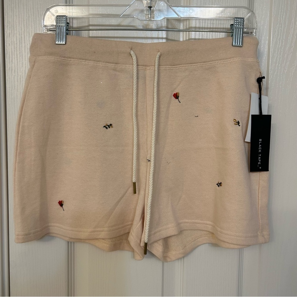 Black Tape Women's Embroidered Drawstring Shorts in Light Floral Pink Size M - Picture 4 of 8